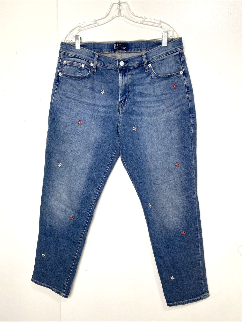 GAP Girlfriend Blue Jeans Size 32 Floral Embroidered Boho Denim Pocket Stretch